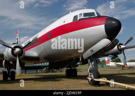 Douglas DC 6A G-APSA, Flughafen Coventry, Stockfoto