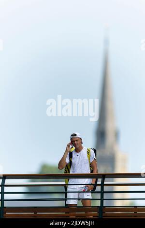 Holger Rune vor der Wimbledon-Meisterschaft 2022 beim All England Lawn Tennis und Croquet Club in Wimbledon. Bilddatum: Donnerstag, 23. Juni 2022. Stockfoto