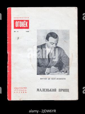 Der kleine Prinz (französisch: Le Petit Prince) ist eine Novelle von Antoine de Saint-Exupéry, die 1960 in der UdSSR erschien. Stockfoto