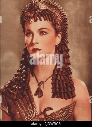 1945 , USA : die Filmschauspielerin VIVIEN LEIGH ( 1913 - 1967 ) in CAESAR UND CLEOPATRA ( Cesare e Cleopatra ) von Gabriel Pascal , Aus einem Theaterstück von George Bernard Shaw - KINO - FILM - antico Egitto - Ägyptisches Altertum - collana - Halskette - orecchino - orecchini - Ohrentropfen - Juwel - Juwelen - gioiello - gioielli - bijoux ---- Archivio GBB Stockfoto