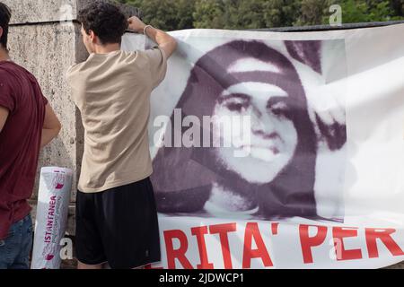 Rom, Italien. 22.. Juni 2022. Sit-in in Erinnerung an Emanuela Orlandi in Rom (Foto: © Matteo Nardone/Pacific Press via ZUMA Press Wire) Stockfoto