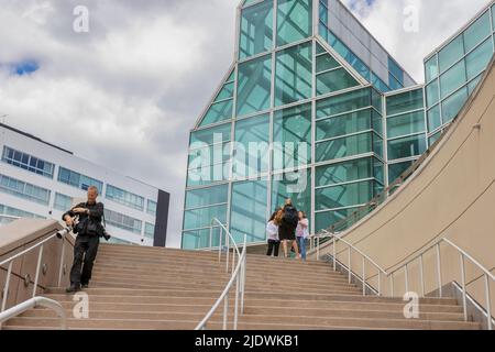 Knoxville, Tennessee, USA - 28. Mai 2022: Szenen rund um den 10 Hektar großen World Fair Park in der Innenstadt von Knowville Es war die letzte erfolgreiche Weltausstellung in der Stadt Stockfoto