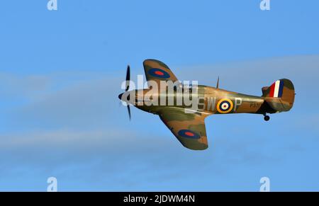 Hawker Hurricane Mark 1 (seriell P3717) Flugzeuge des 2. Weltkrieges im Flug Stockfoto