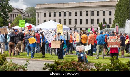 Olimpia, Washington, USA, 11. Juni 2022, Marsch für unser Leben zur Waffenkontrolle, in der Hauptstadt des Bundesstaates Washington Stockfoto