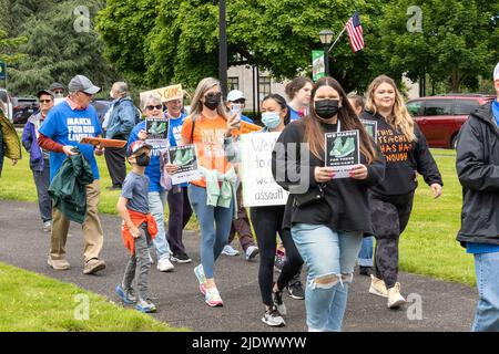 Olimpia, Washington, USA, 11. Juni 2022, Marsch für unser Leben zur Waffenkontrolle, in der Hauptstadt des Bundesstaates Washington Stockfoto