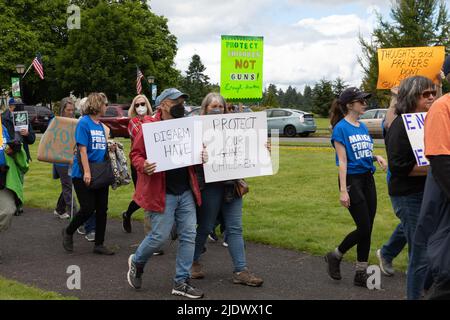 Olimpia, Washington, USA, 11. Juni 2022, Marsch für unser Leben zur Waffenkontrolle, in der Hauptstadt des Bundesstaates Washington Stockfoto
