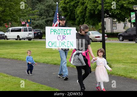 Olimpia, Washington, USA, 11. Juni 2022, Marsch für unser Leben zur Waffenkontrolle, in der Hauptstadt des Bundesstaates Washington Stockfoto