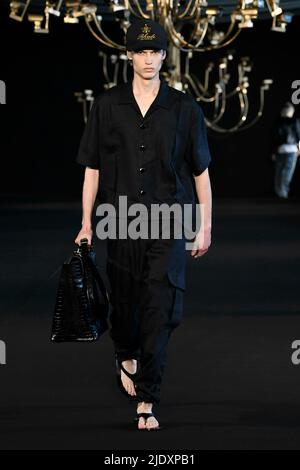 Paris, Frankreich. 23.. Juni 2022. RHUDE SS23 Runway während der Paris Fashion Week am 2022. Juni - Paris, Frankreich. 22/06/2022 Credit: dpa/Alamy Live News Stockfoto