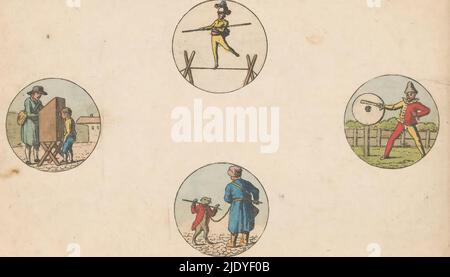 Vier Darstellungen verschiedener Arten von Unterhaltung, Ein Junge vor einer Sichtbox; ein Seiltänzer; ein Mann mit einem Affen und Harlekin, die einen Ball durch einen Reifen schlagen., Druckerei: Anonym, c. 1800 - c. 1899, Papier, Ätzen, Kappen, Höhe 105 mm × Breite 171 mm Stockfoto