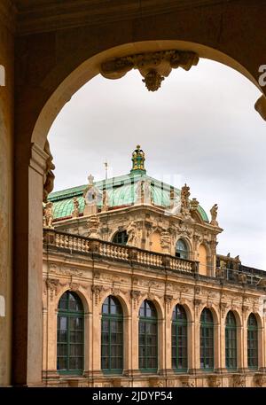 Architektonisches Fragment im Dresdner Palastkomplex Zwinger Stockfoto