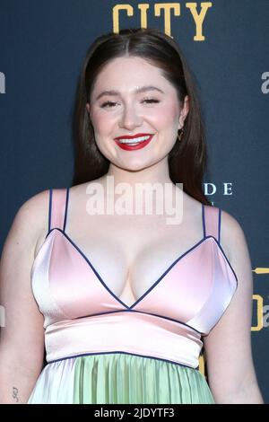 23. Juni 2022, Los Angeles, CA, USA: LOS ANGELES - 23. JUNI: Emma Kenney bei Mord in Yellowstone City Premiere im Harmony Gold am 23. Juni 2022 in Los Angeles, CA (Bildquelle: © Kay Blake/ZUMA Press Wire) Stockfoto