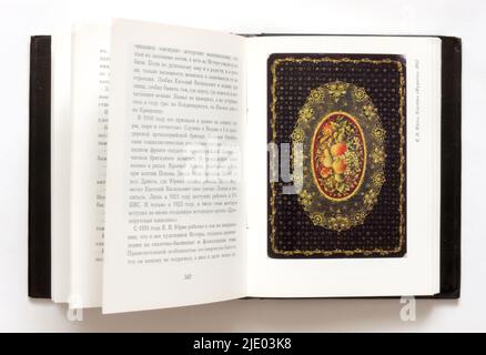 Die Mstyora (oder Mstera) Miniatur (russisch: Мстёрская миниатюра) von Dmitriev, erstmals 1986 in der UdSSR veröffentlicht. Stockfoto