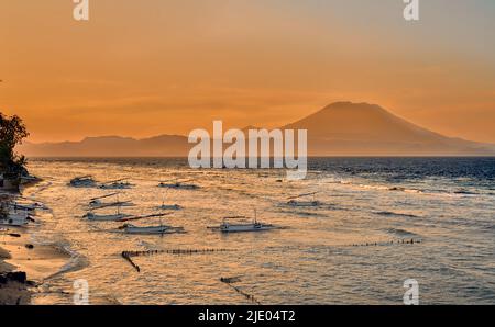 Sonnenaufgang Landschaft Mount Agung Bali, Indonesien Stockfoto