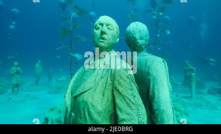 Mittelmeer, Zypern. 24.. Juni 2022. Museum der Unterwasserskulptur Ayia Napa (MUSAN). Kunstwerk Bildhauer Jason deCaires Taylor. Mittelmeer, Ayia Napa, Zypern (Bild: © Andrey Nekrasov/ZUMA Press Wire) Stockfoto