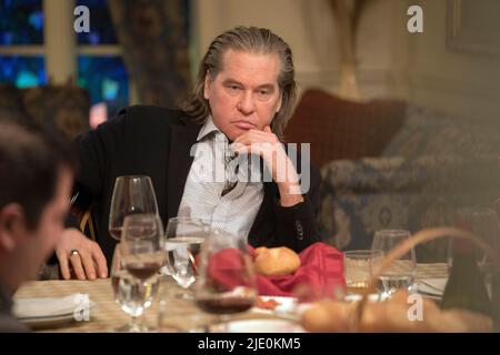 VAL KILMER in DER GEBURTSTAGSTORTE (2021), Regie: JIMMY GIANNOPOULOS. Kredit: SSS Unterhaltung / Album Stockfoto