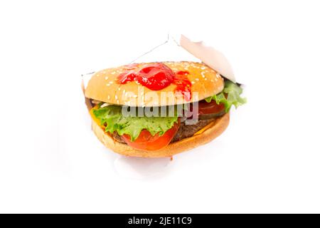 Hamburger mit Ketchup auf weißem Hintergrund. Stockfoto