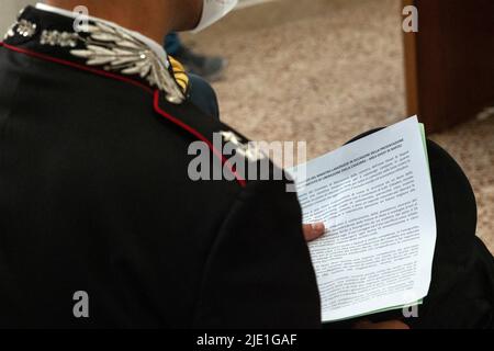 Neapel, Italien. 24.. Juni 2022. Präsentation des Gründungsdokuments des 'Komitees der Befreiung aus dem Gebiet der Camorra West' in der Kirche San Vitale di Fuorigrotta in Neapel. Kredit: Unabhängige Fotoagentur/Alamy Live Nachrichten Stockfoto