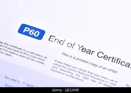 Englisch Steuerformular P60 Jahresendzertifikat von HM Revenue and Customs Stockfoto
