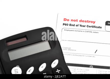 Englisch Steuerformular P60 Jahresendzertifikat von HM Revenue and Customs Stockfoto