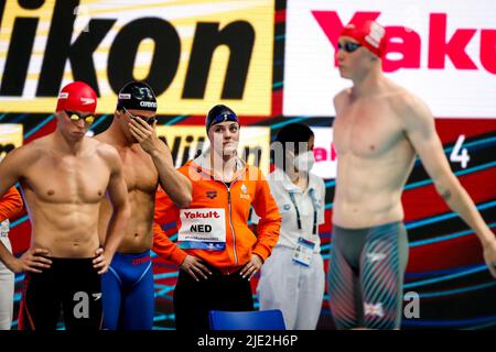 BUDAPEST, UNGARN - 24. JUNI: Tessa Giele aus den Niederlanden, bevor sie am 24. Juni 2022 während der FINA-Schwimmweltmeisterschaften in der Duna Arena in Budapest, Ungarn, beim Mixed 4x100 m Freestyle Relay Finale antritt (Foto: Nikola Krstic/Orange Picics) Credit: Orange Pics BV/Alamy Live News Stockfoto