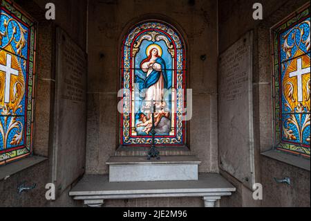 Familiengrab im Friedhof Passy, Paris, Frankreich. 05/2009 Stockfoto