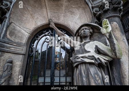 Familiengrab im Friedhof Passy, Paris, Frankreich. 05/2009 Stockfoto