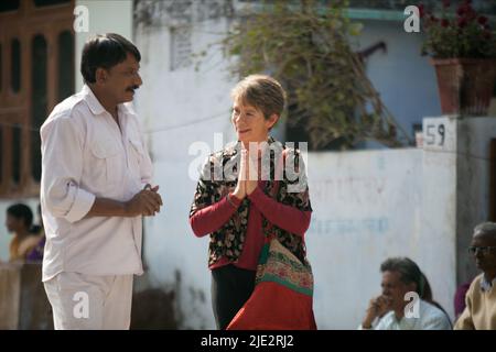 RAJESH TAILANG, Celia Imrie, DIE ZWEITE BESTE EXOTISCHE MARIGOLD HOTEL, 2015 Stockfoto