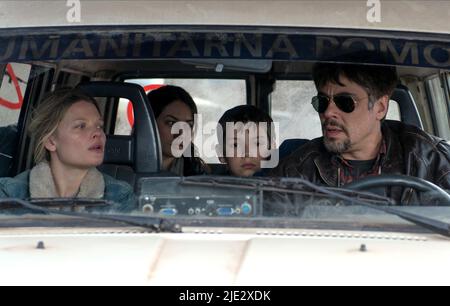 MELANIE THIERRY, Olga Kurylenko, ELDAR RESIDOVIC, BENICIO DEL TORO, ein perfekter Tag, 2015 Stockfoto