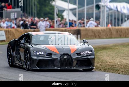 Goodwood, Großbritannien. 23.. Juni 2022. Am 300 23. Juni 2022 tritt der US-Rennsportchef von Goodwood, Goodwood, Großbritannien, beim Goodwood Festival of Speed auf der Goodwood Circuit, Goodwood, auf die Schanze. Foto von Phil Hutchinson. Nur zur redaktionellen Verwendung, Lizenz für kommerzielle Nutzung erforderlich. Keine Verwendung bei Wetten, Spielen oder Veröffentlichungen einzelner Clubs/Vereine/Spieler. Kredit: UK Sports Pics Ltd/Alamy Live Nachrichten Stockfoto