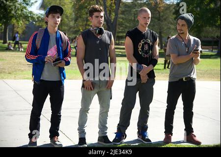 ALEX SHAFFER, Zac Efron, JONNY WESTON, SHILOH FERNANDEZ, WIR SIND DEINE FREUNDE, 2015 Stockfoto