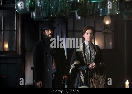 BEN WHISHAW, MICHELLE FAIRLEY, IM HERZEN DES MEERES, 2015 Stockfoto