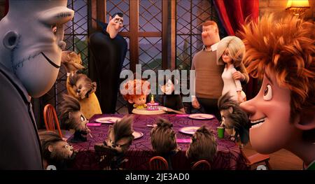FRANK, DRACULA, DENNIS, MAVIS,&, HOTEL TRANSYLVANIA 2, 2015 Stockfoto