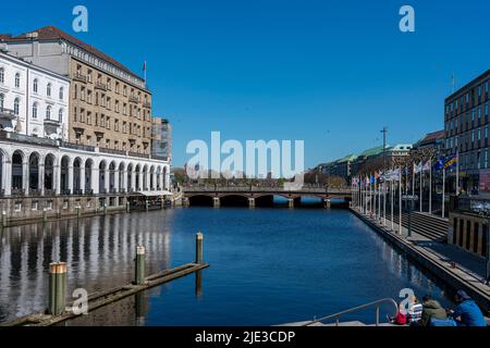 Wohn- Und Geschäftshäuser Auf Der Alsterfleet, Hamburg Stockfoto