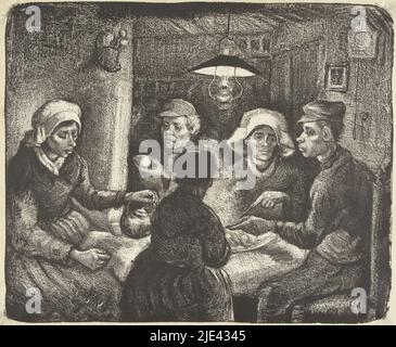 Die Kartoffelesser, Vincent van Gogh, 1885, Lithographische Version von Van Goghs 'Kartoffelesser': Eine Bauernfamilie um einen Tisch, beleuchtet von einer Öllampe, verzehrt Kartoffeln aus einer Schüssel., Druckerei: Vincent van Gogh, (erwähnt auf Objekt), Nuenen, 16-Apr-1885, Papier, H 267 mm × B 320 mm, H 280 mm × B 340 mm Stockfoto