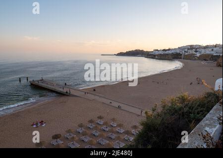 Albufeira, Portugal. 2022 Mai 12 . Stadtbild der touristischen Betreuung von Albufeira an der Algarve, Portugal. Stockfoto