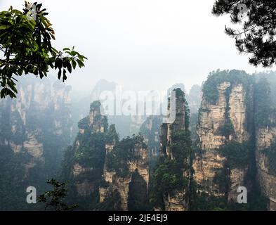 Einzigartige große schöne hunan wuling unter Brunnen tianmen eröffnet Show eine china-Süd Stockfoto