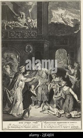 Tod des Erstgeborenen in Ägypten, J. van Buysen, nach Gerard Hoet (I), c. 1711 - c. 1720, Gott bestraft die Ägypter, indem er alle ihre Erstgeborenen tötet. In jedem Haus gibt es ein totes Kind zu trauern. Auch Pharaos Sohn wird getötet. Oben rechts der Engel Gottes, der den Tod über Ägypten brachte. Illustration für das Alte Testament, Exod. 12:29-33. Unter der Abbildung ein Titel in Hebräisch, Englisch, Deutsch, Latein, Französisch und Niederländisch., Druckerei: J. van Buysen, (erwähnt auf Objekt), Zwischenzeichner: Gerard Hoet (I), (erwähnt auf Objekt), Amsterdam, (möglicherweise), c. 1711 - c. 1720, Papier, Radierung Stockfoto