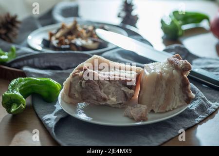 Sichuan-Stil Eintopf Schweinefleisch Wildwasser Schweinefleisch und Gemüse Rohstoffe Stockfoto