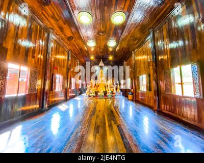 Wat Ang Suwan oder Wat Nong Hoi Ubosot Holztempel in Prachuap Khiri Khan, Thailand Stockfoto