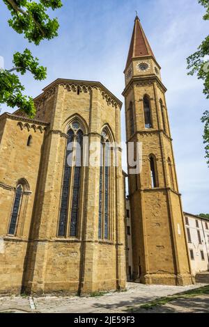 Kathedrale von Arezzo (Duomo), Cattedrale dei Santi Pietro e Donato, von der Piazzetta Del Campanile, im historischen Stadtzentrum von Arezzo in der Toskana, Italien Stockfoto