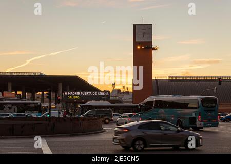Madrid, Spanien. Der Bahnhof Puerta de Atocha, der größte Bahnhof für Pendler-, Regional- und Intercity-Züge sowie AVE-Hochgeschwindigkeitszüge Stockfoto