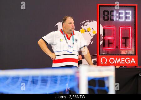 SZEGED, UNGARN - 25. JUNI: Cheftrainer Dejan Savic aus Serbien während der FINA World Championships Budapest 2022 Spiel zwischen Kasachstan und Serbien am 25. Juni 2022 in Szeged, Ungarn (Foto: Albert ten Hove/Orange Picics) Stockfoto