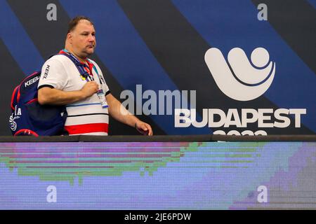 SZEGED, UNGARN - 25. JUNI: Cheftrainer Dejan Savic aus Serbien während der FINA World Championships Budapest 2022 Spiel zwischen Kasachstan und Serbien am 25. Juni 2022 in Szeged, Ungarn (Foto: Albert ten Hove/Orange Picics) Stockfoto