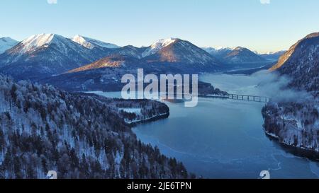 Sylvensteinsee im Winter AG Stockfoto