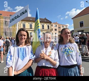 Straznice, Tschechische Republik. 25.. Juni 2022. Internationales Folklorefestival Straznice 2022 in Straznice, Tschechische Republik, 25. Juni 2022. Quelle: Igor Zehl/CTK Photo/Alamy Live News Stockfoto