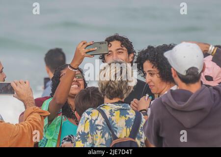 25. Juni 2022: BRASILIEN. RIO DE JANEIRO 25. JUNI 2022 - WLS. OI RIO PRO SAQUAREMA. Tag frei bei der Meisterschaft. Surfer nutzen die Gelegenheit, am Strand von ItaÃºna, Saquarema, zu trainieren. Auf dem Foto, Surferin Carissa Moore. (Bild: © Ellan Lustosa/ZUMA Press Wire) Stockfoto