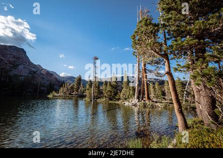 Sonnenuntergang über Susie Lake in Desolation Wilderness Stockfoto