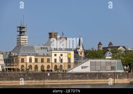 Schokoladenmuseum in Köln am Rhein an einem sonnigen Tag Stockfoto