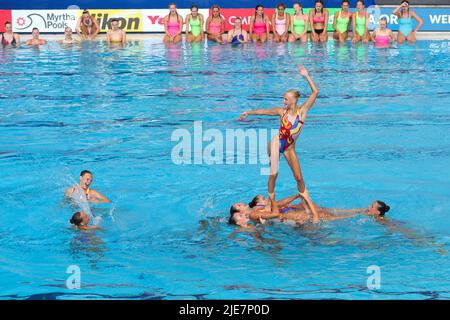 Budapest, Ungarn. 25.. Juni 2022. Die Athleten treten während der Gala-Show der FINA-Weltmeisterschaft 19. in Budapest, Ungarn, am 25. Juni 2022 auf. Quelle: Zheng Huansong/Xinhua/Alamy Live News Stockfoto