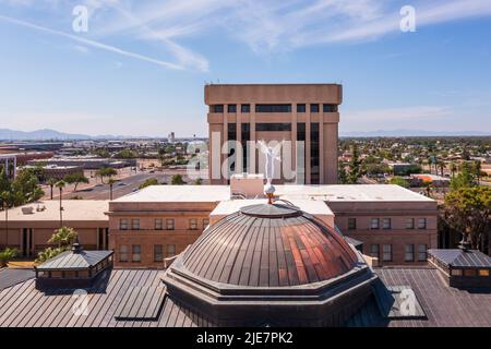 Phoenix, Arizona. State Capitol Gebäude mit geflügelter Statue Stockfoto